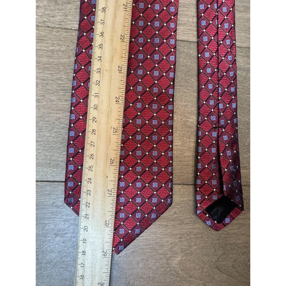 Hart Schaffner‎ Marx Tie Mens Red Silk Geometric Diamond Pattern Made in USA